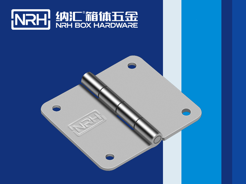 不锈钢蜜桃打开双腿自慰流出白